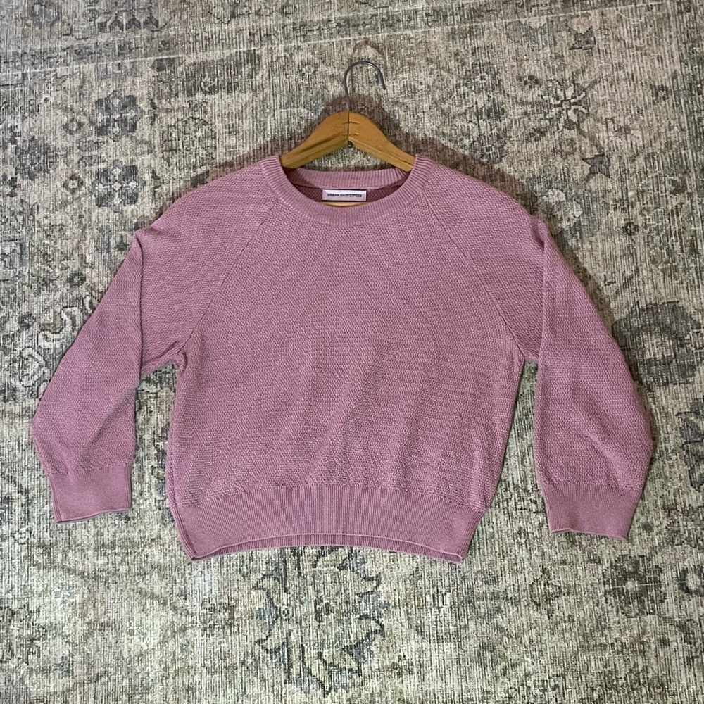 Urban Outfitters NWOT Pink Mid Sleeves Knit Sweater Size L